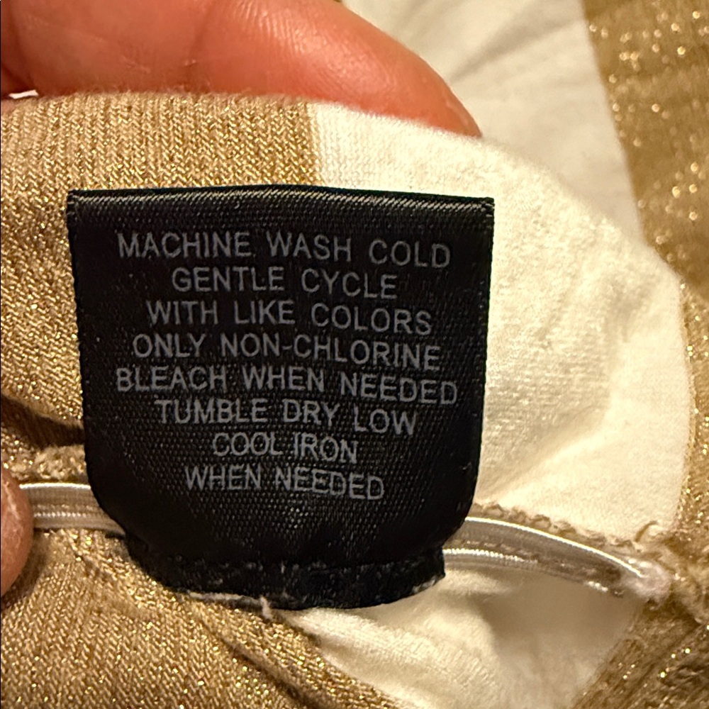 INC Side Ruched Top L - Picture 12 of 13
